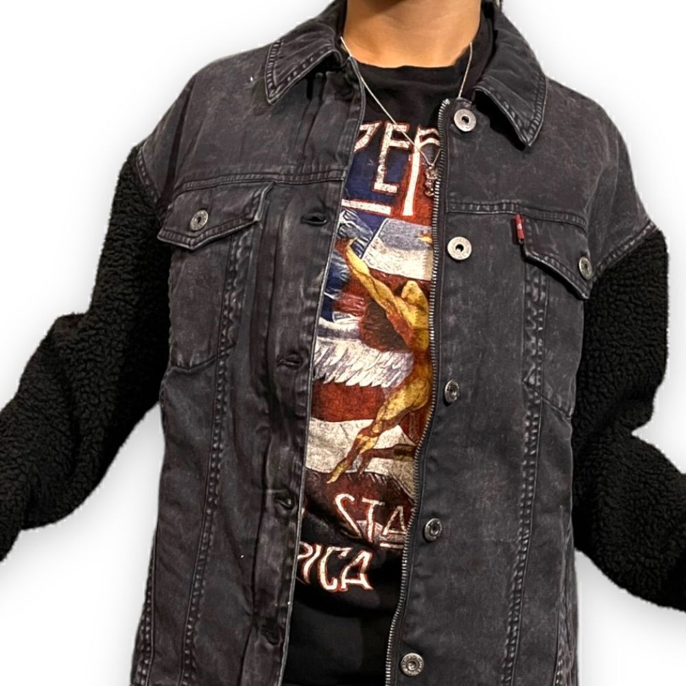 Levi’s Trucker Jacket Denim Jacket - Picture 4 of 16